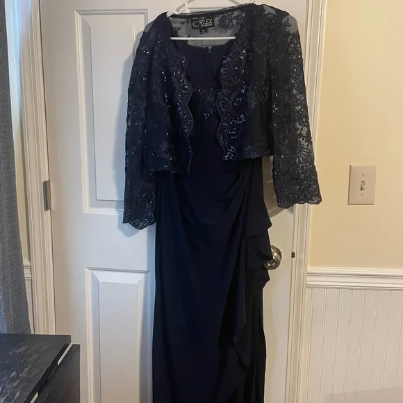 sachin and babi light blue dress 1990s does Victorian Scoop Neck Lace Empire Waist Dress